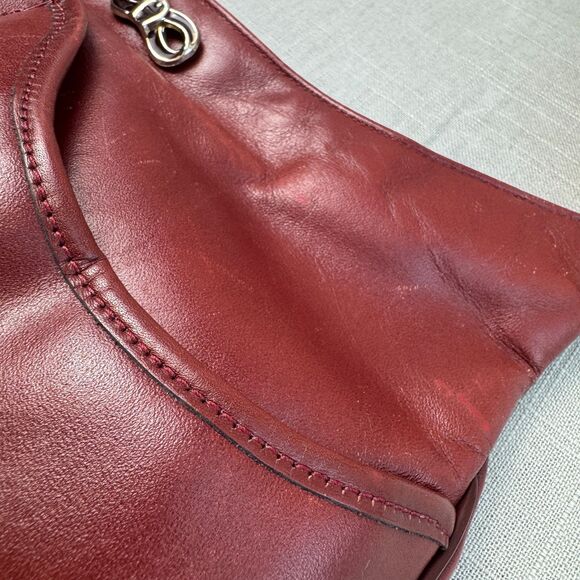 Vintage Etienne Aigner Leather Shoulder Bag – Oxblood, Brass Hardware - Picture 10 of 13